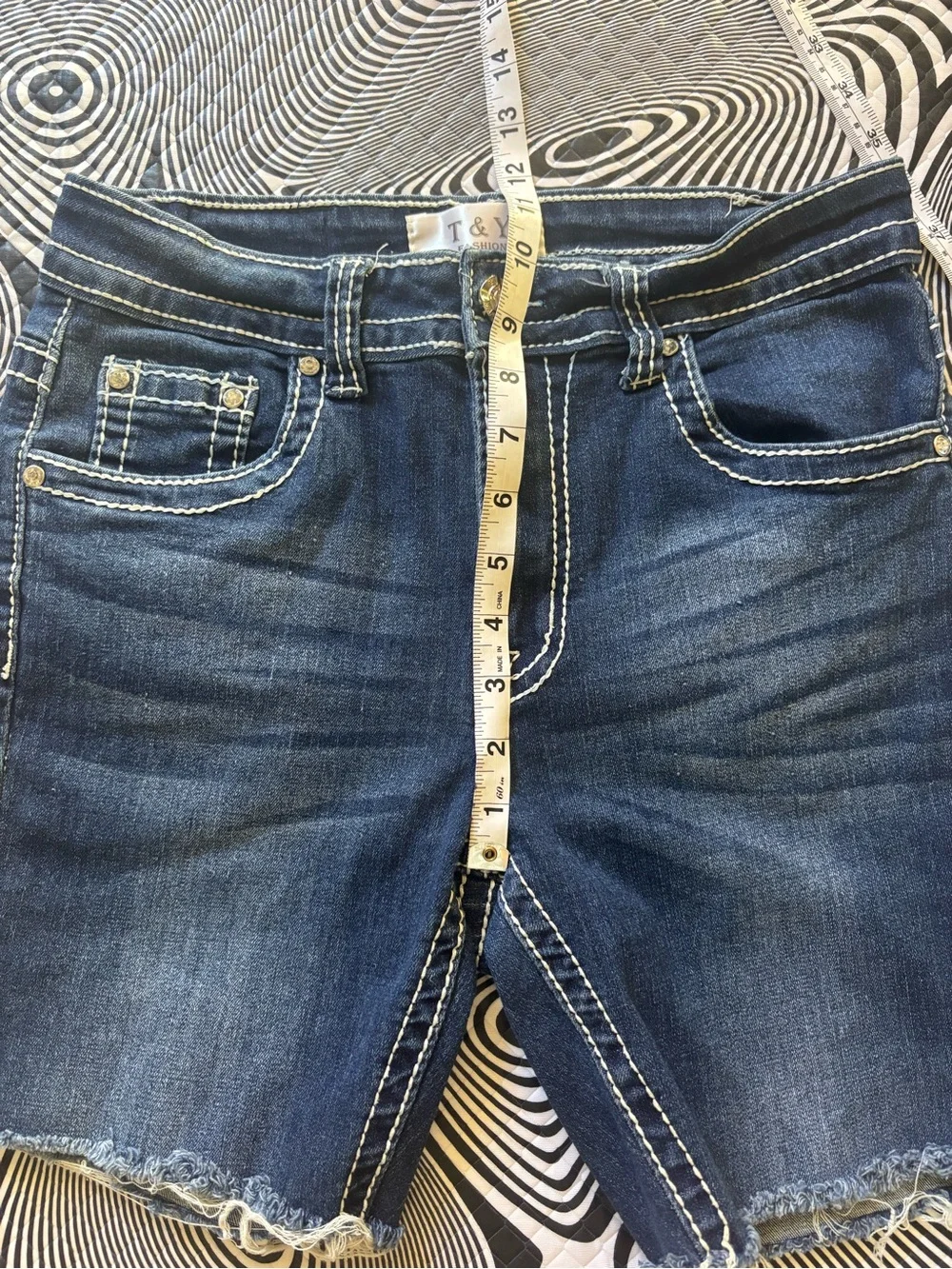 Women's Embroidered Dark Blue Denim Shorts